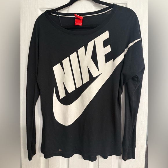 Nike Black Long Sleeve T-Shirt - Picture 1 of 4